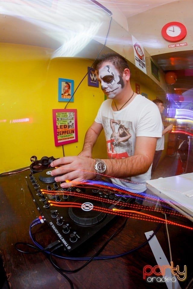 Nmd Halloween Student's Party,
