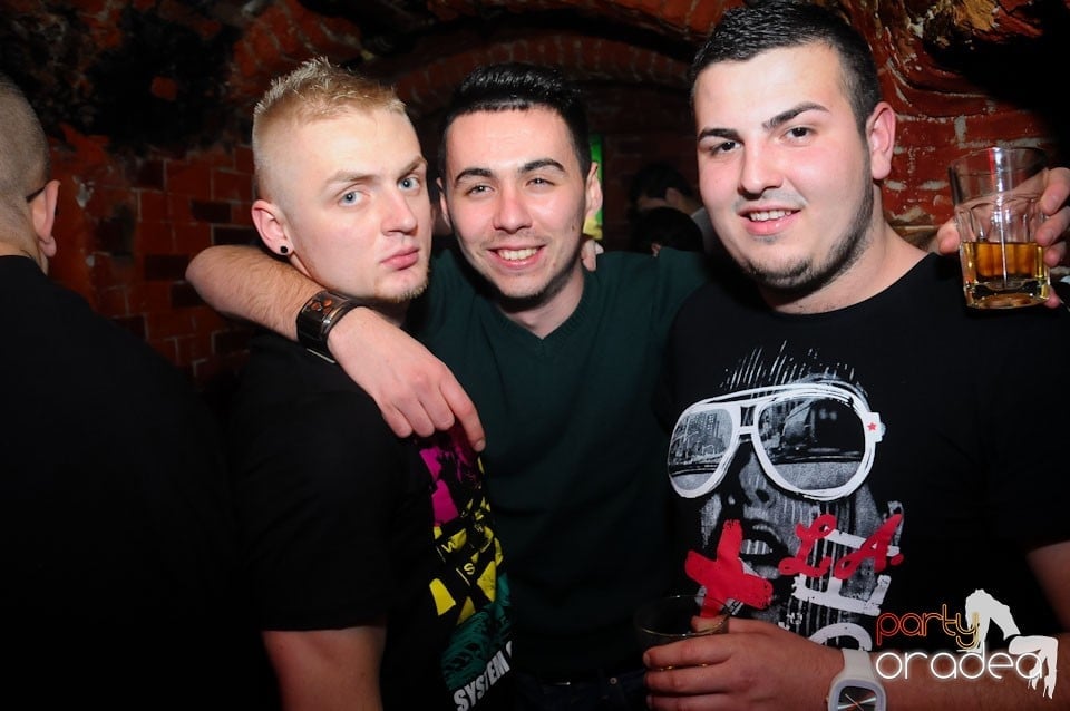 NMD Party în Escape, 