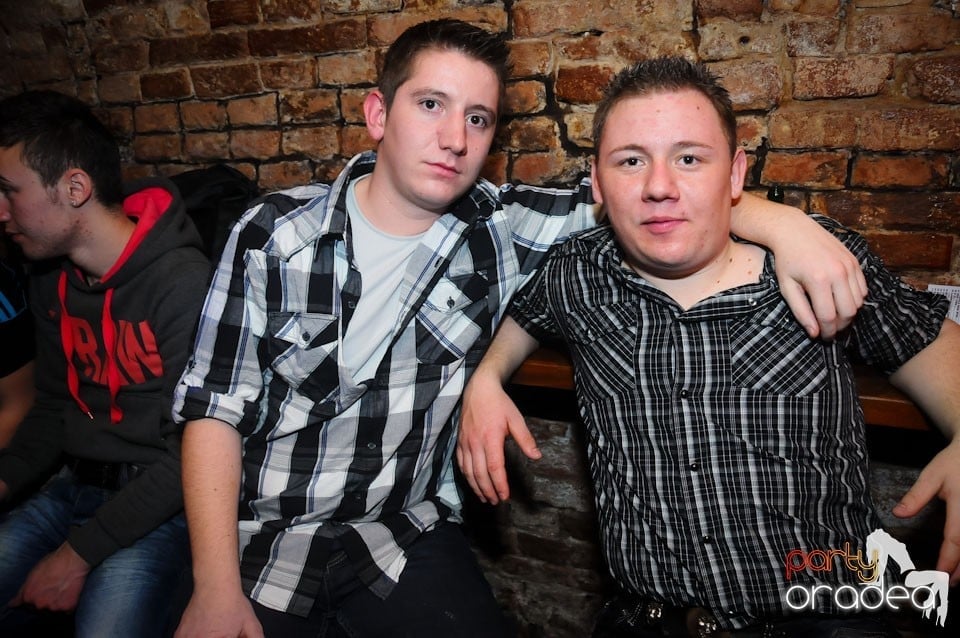 NMD Party în Escape, 