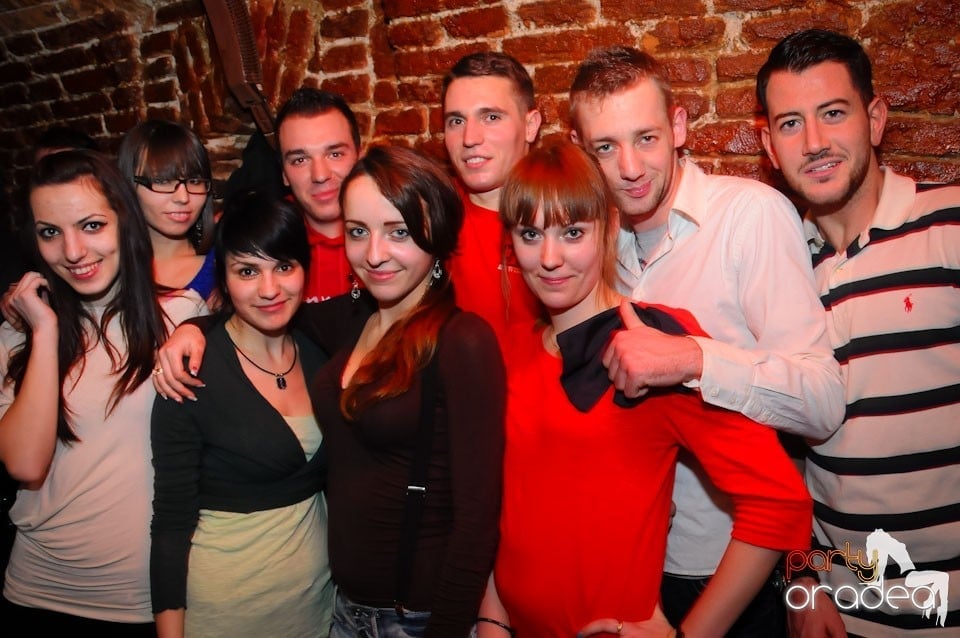 NMD Party în Escape, 