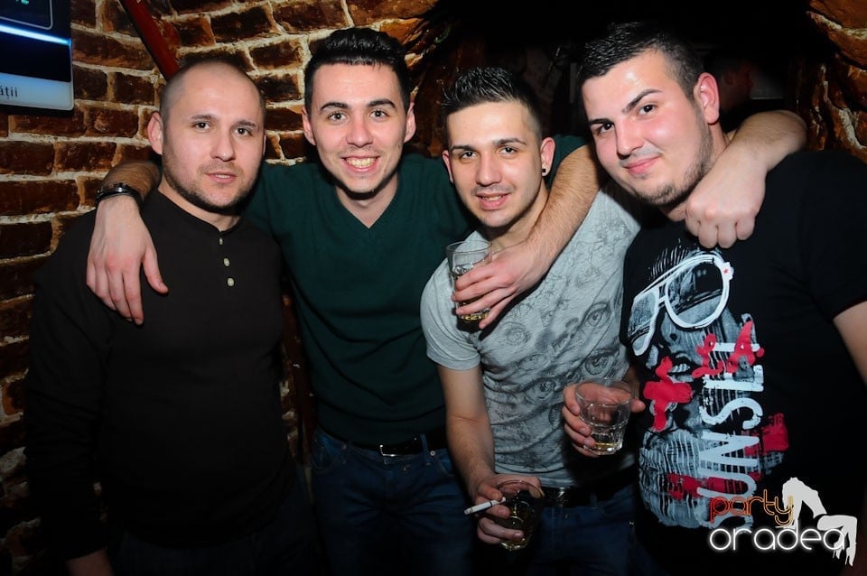 NMD Party în Escape, 