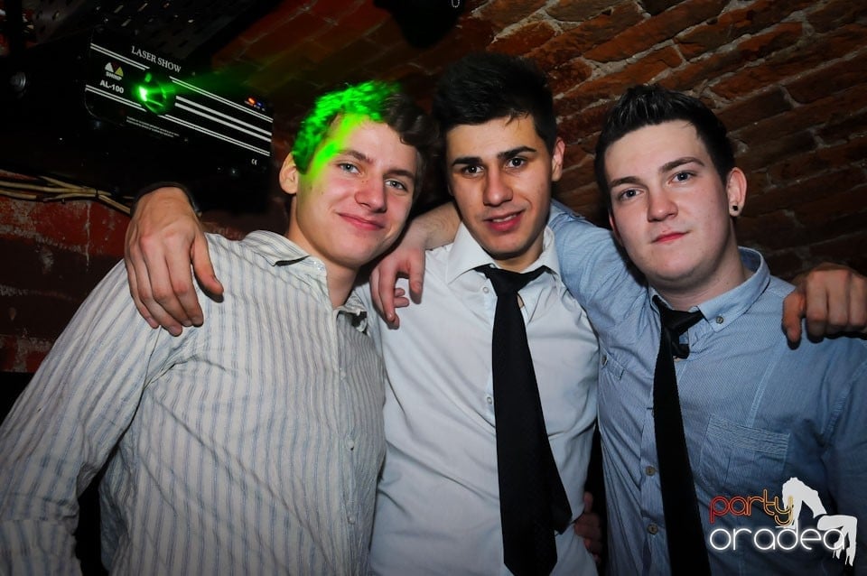 NMD Party în Escape, 