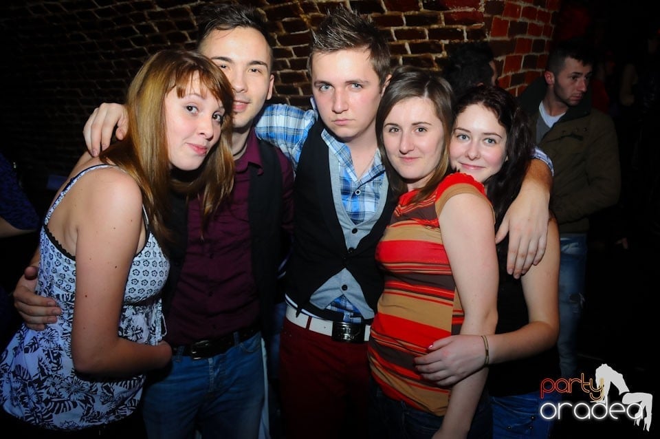 NMD Party în Escape, 