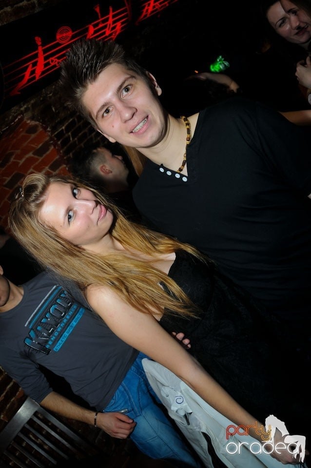 NMD Party în Escape, 