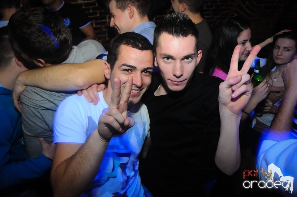 NMD Party în Escape, 