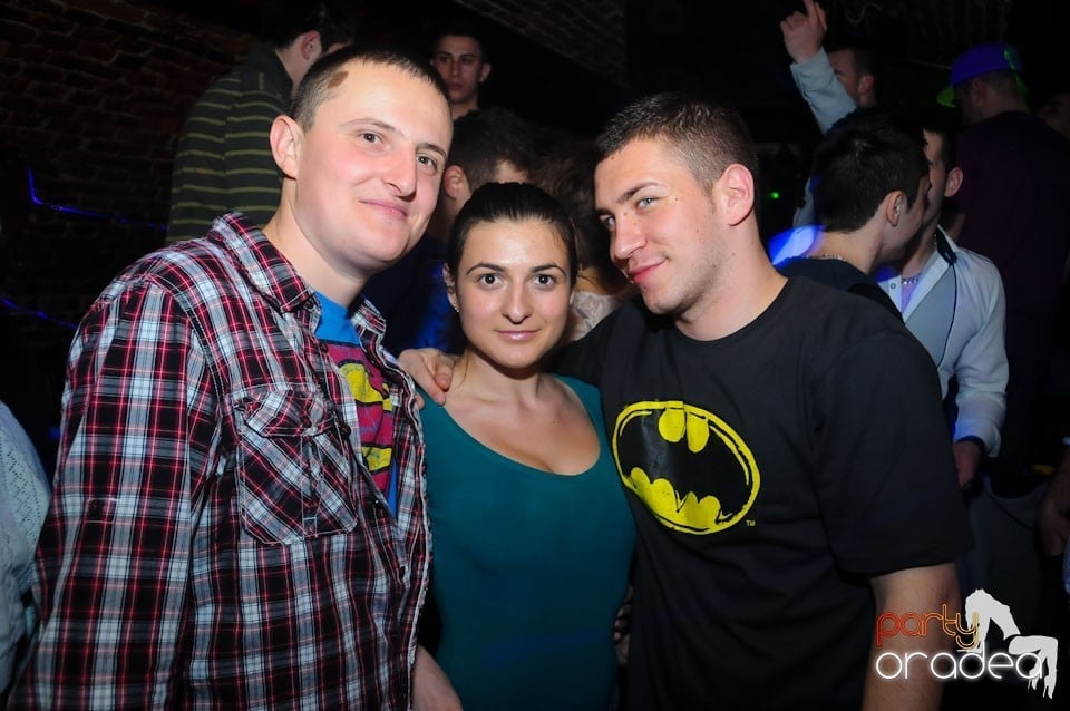 NMD Party în Escape, 