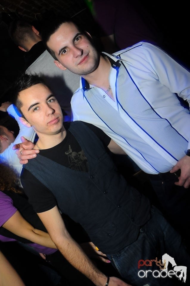 NMD Party în Escape, 