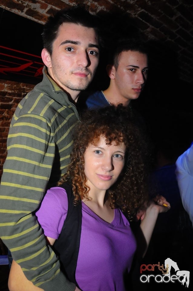 NMD Party în Escape, 