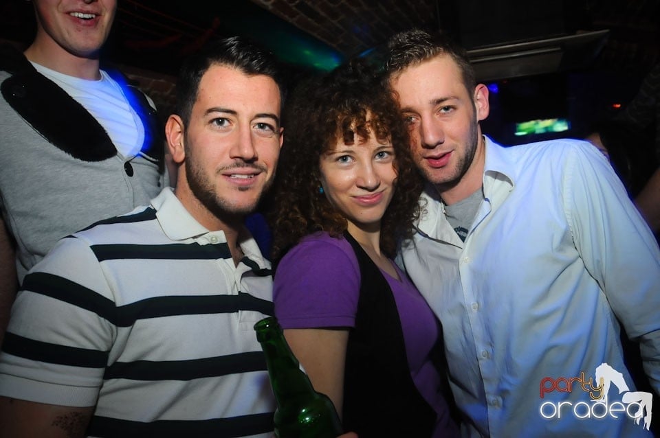 NMD Party în Escape, 