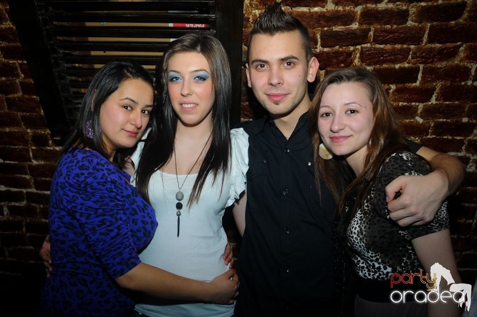 NMD Party în Escape, 