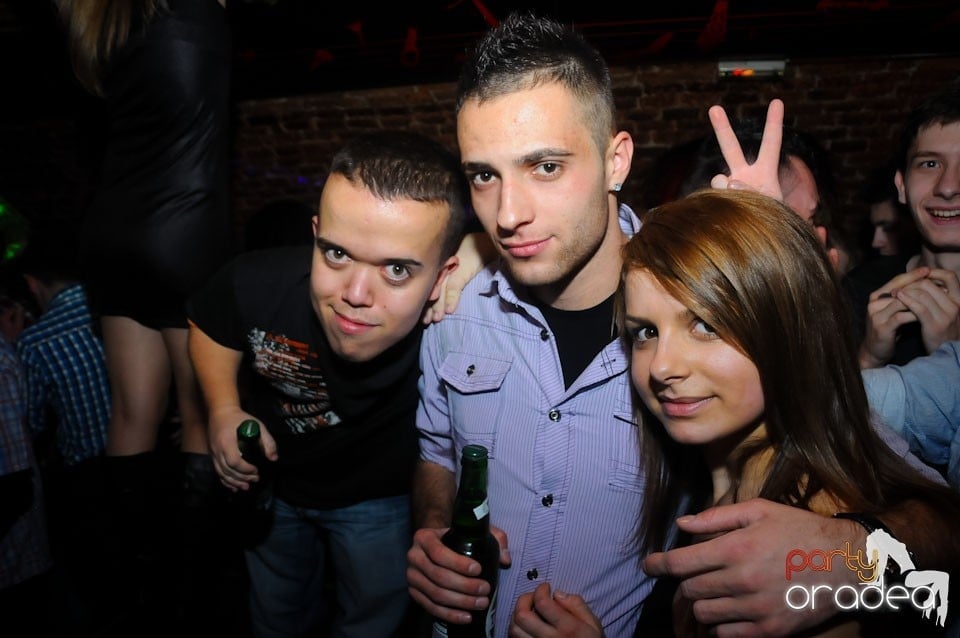 NMD Party în Escape, 