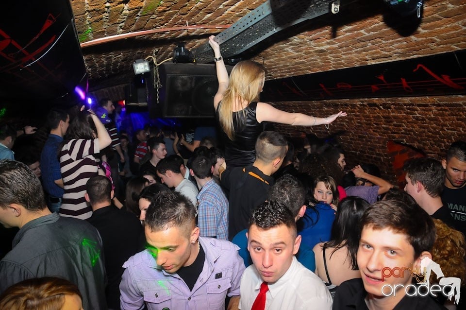 NMD Party în Escape, 