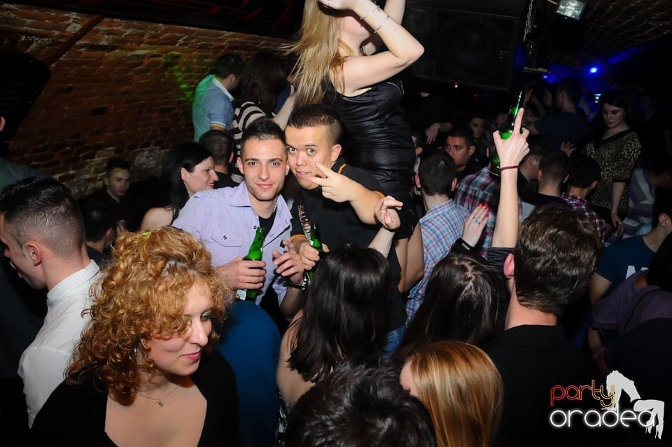 NMD Party în Escape, 