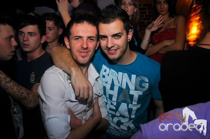 NMD Party în Escape,