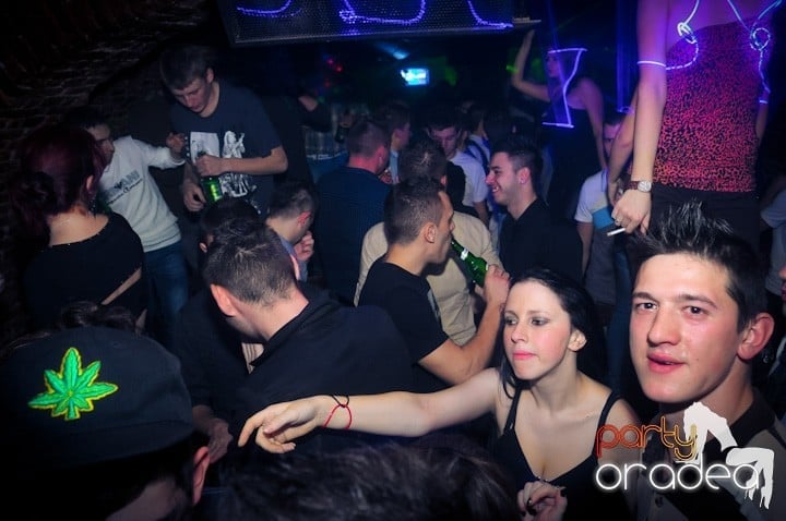 NMD Party în Escape,