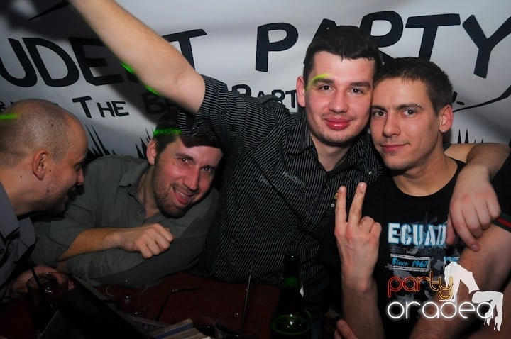 NMD Party în Escape,