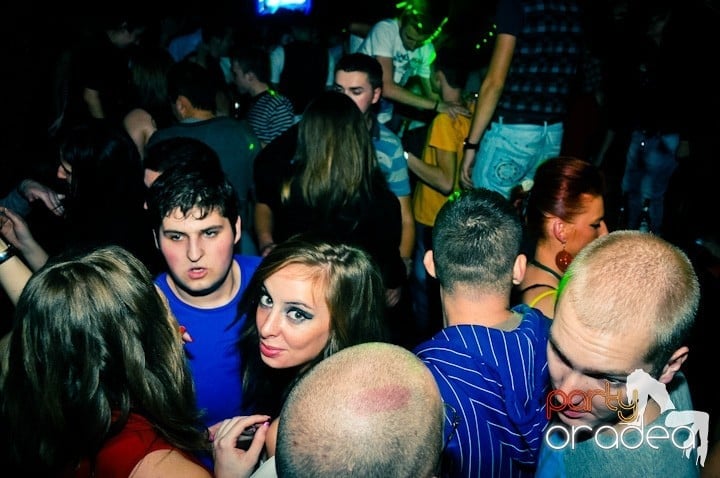 NMD Party în Escape,