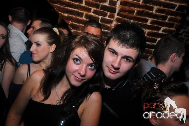 NMD Party în Escape,