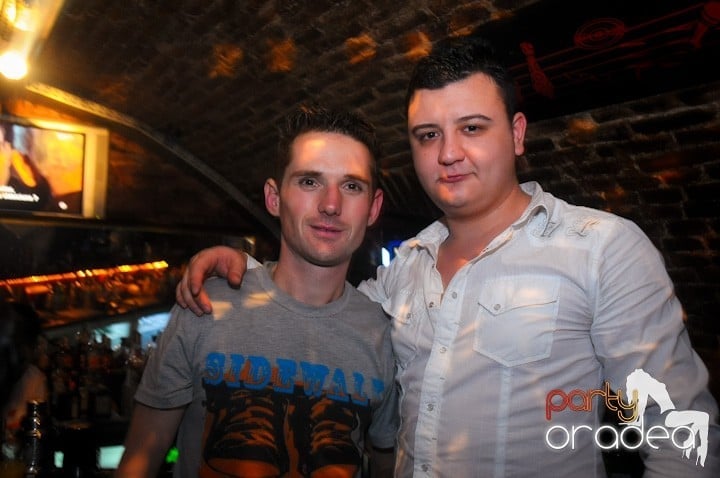 NMD Party în Escape,