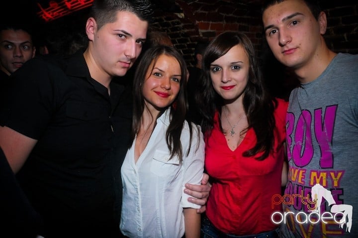 NMD Party în Escape,