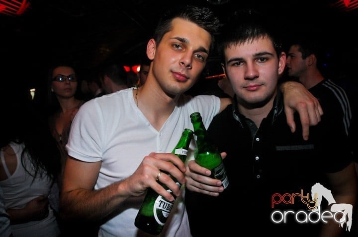 NMD Party în Escape,