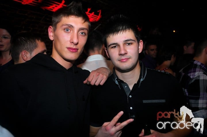 NMD Party în Escape,