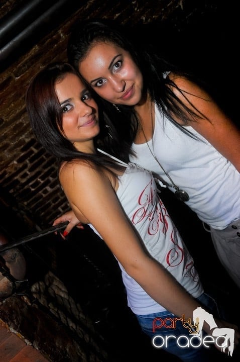NMD Party în Escape,