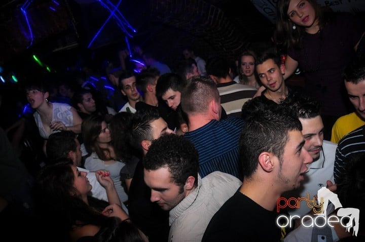 NMD Party în Escape,