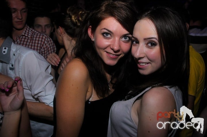 NMD Party în Escape,