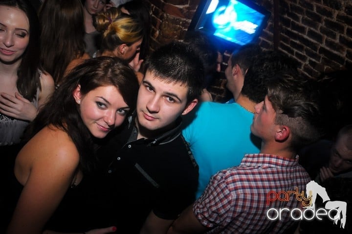 NMD Party în Escape,