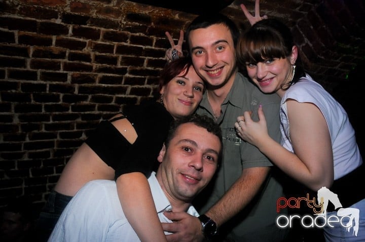 NMD Party în Escape,