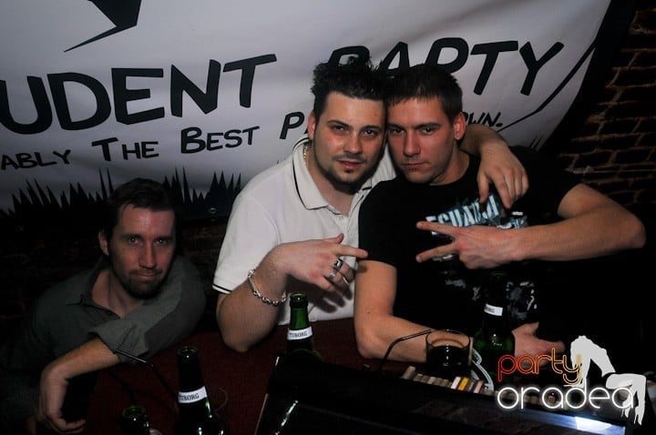 NMD Party în Escape,