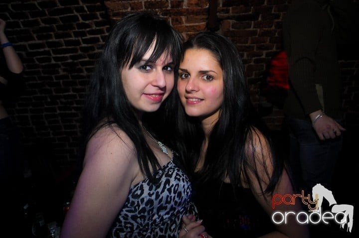 NMD Party în Escape,