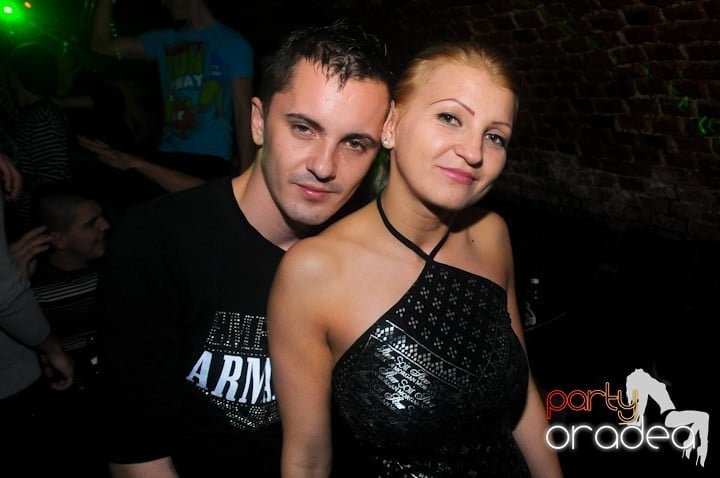NMD Party în Escape,