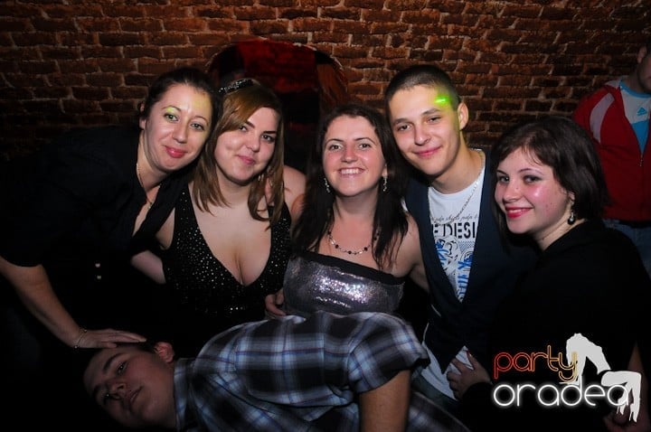 NMD Party în Escape,