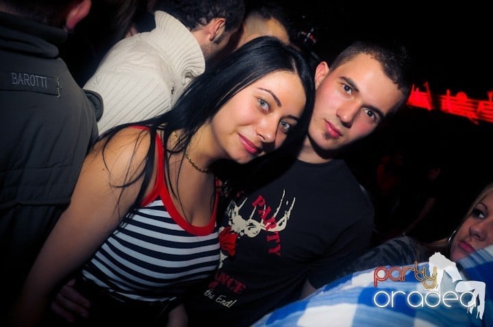 NMD Party în Escape,
