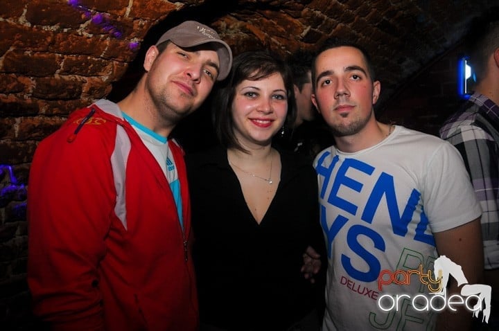 NMD Party în Escape,