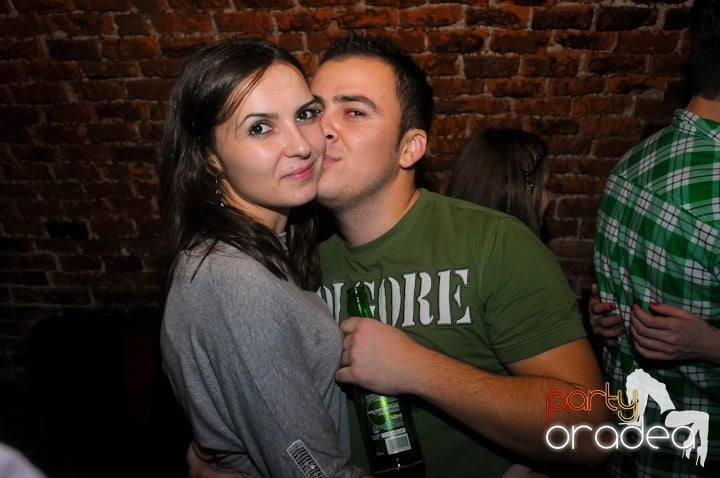NMD Party în Escape,