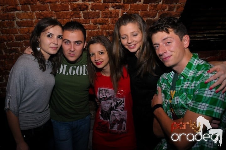 NMD Party în Escape,