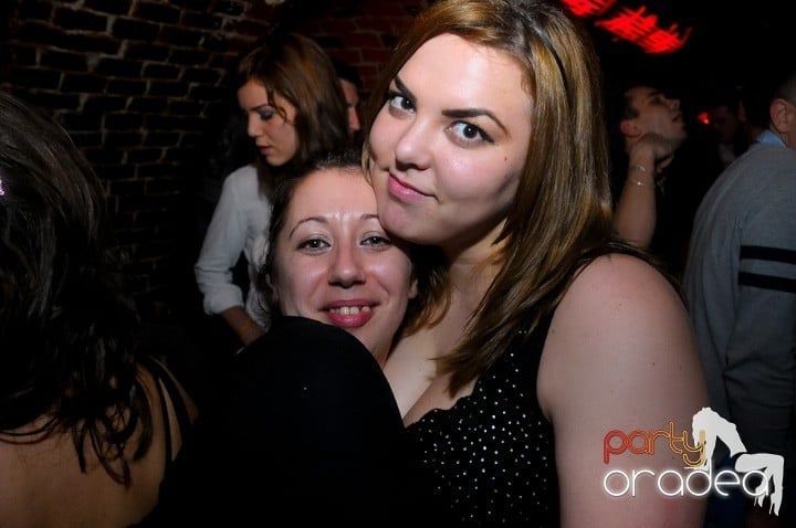 NMD Party în Escape,