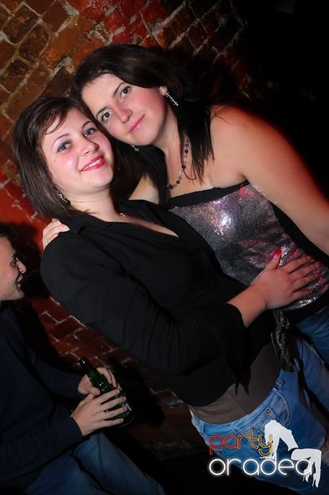NMD Party în Escape,