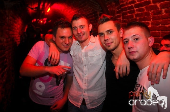 NMD Party în Escape,