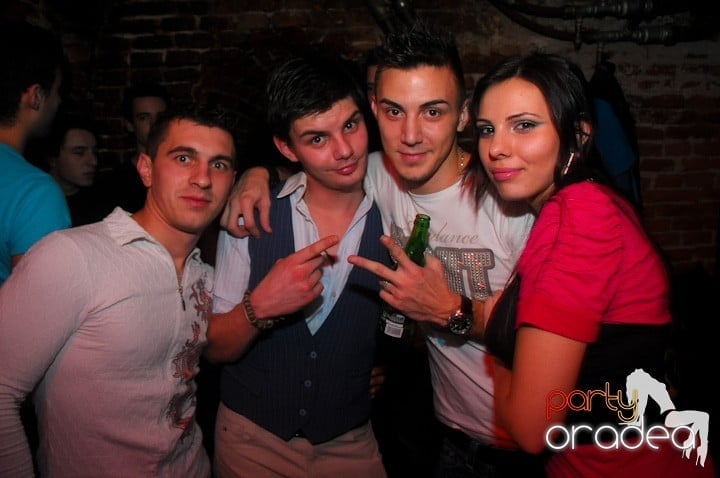 NMD Party în Escape,