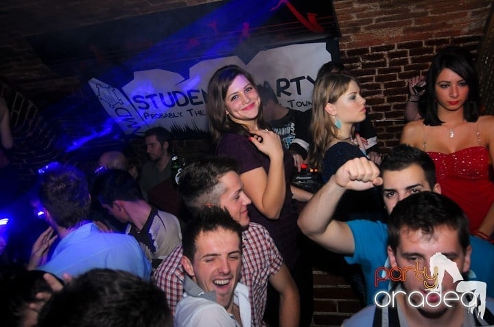 NMD Party în Escape,
