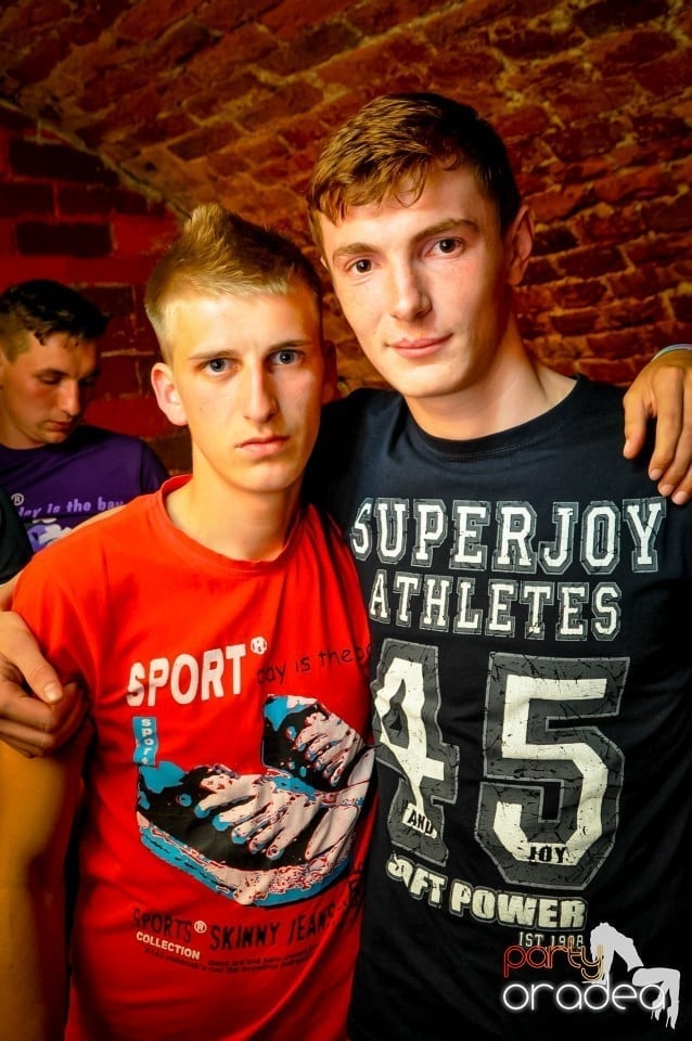 NMD Spots & Stripes party,