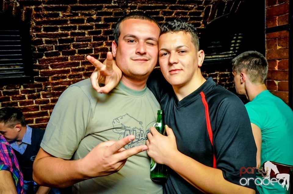 NMD Spots & Stripes party,