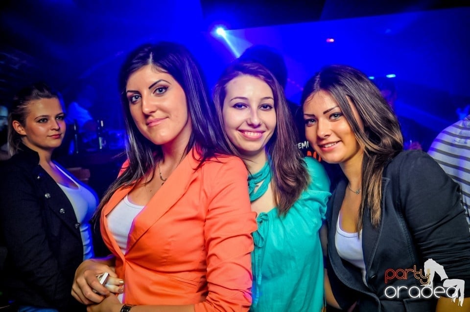 NMD Spots & Stripes party, 