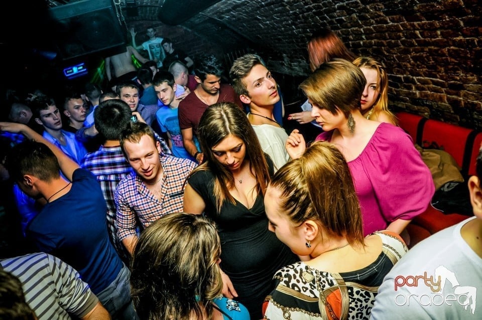 NMD Spots & Stripes party,