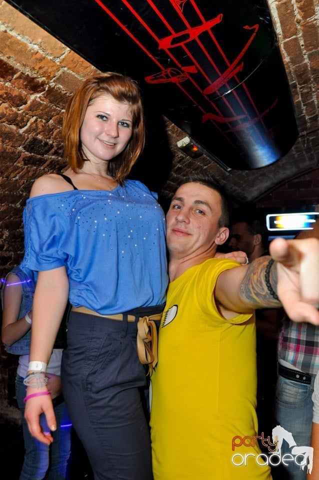 NMD Student's Party cu DJ Dewil în Escape, 