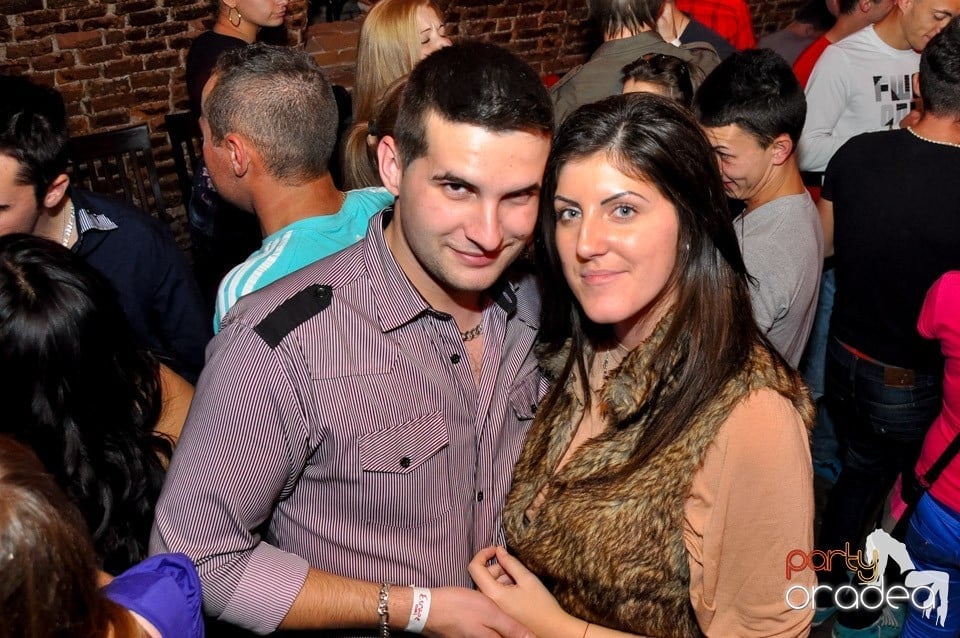 NMD Student's Party cu DJ Dewil în Escape, 